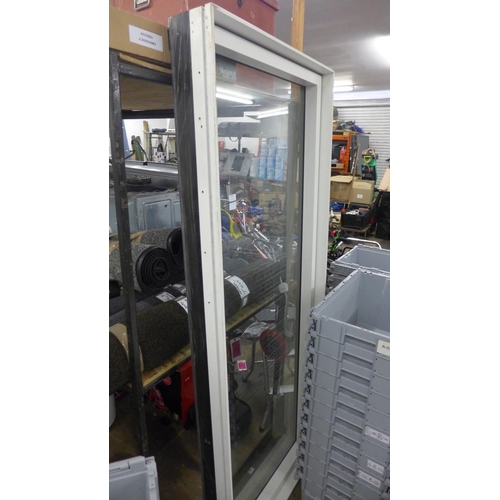 2267 - Fixed glass panel