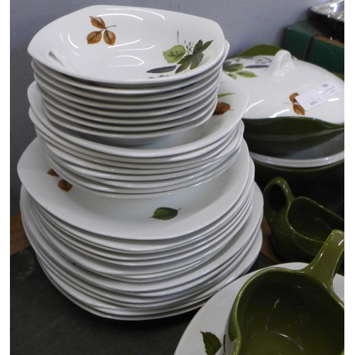 784 - A Midwinter Stylecraft dinner service