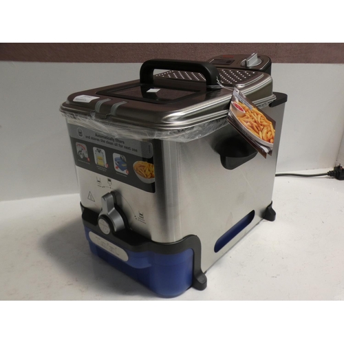 3164 - Tefal Fryer (FR804040)              (223-140) * This lot is subject to VAT