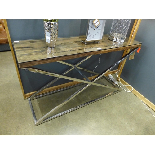 1497 - A Chennai console table