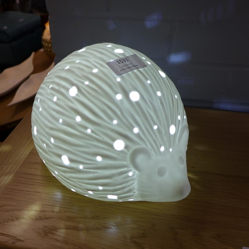 1531 - A white hedgehog lamp (LP01410)   #