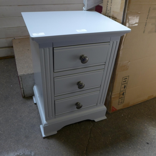 1555 - A Banbury grey painted large bedside table (BP-LBSC-G) * This lot is subject to VAT