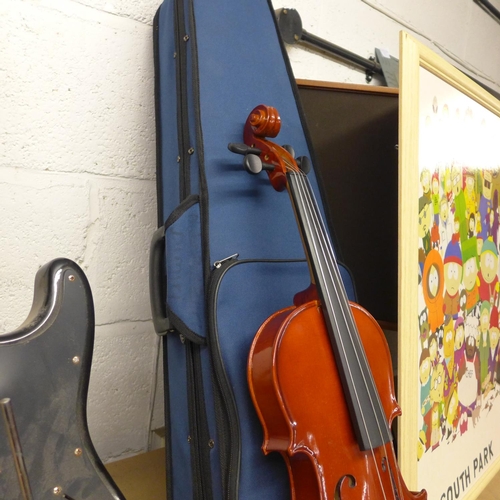 2110 - Prestige violin, strung, with bow and case