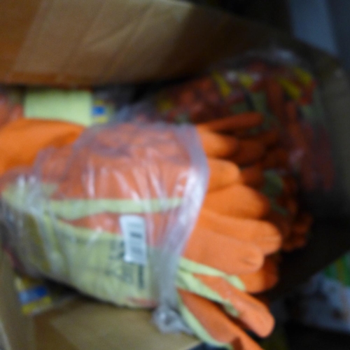 2163 - 3 Packs of 12 builders grip latex gloves (size 10) * this lot is subject to VAT