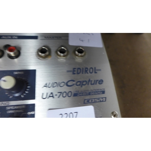 2207 - Edirol UA-700 audio capture