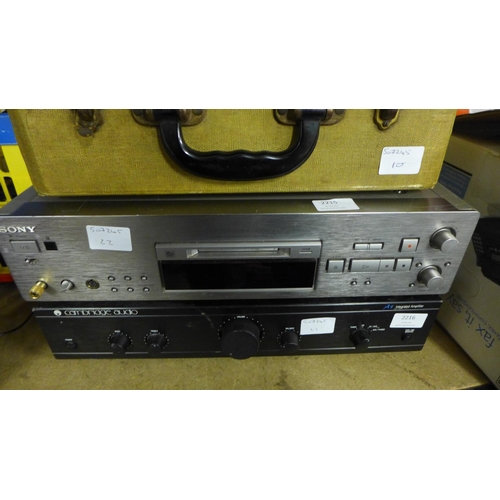 2215 - Sony MDS-JB940 mini disc player