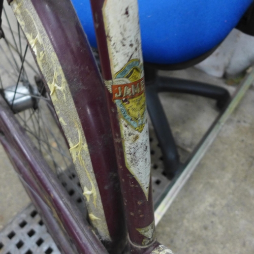 2272 - Vintage 1960's Superlux bike - missing seat