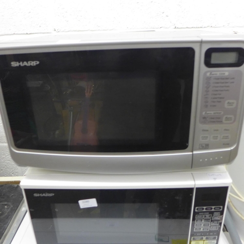 2279 - Sharp 800w silver microwave - W