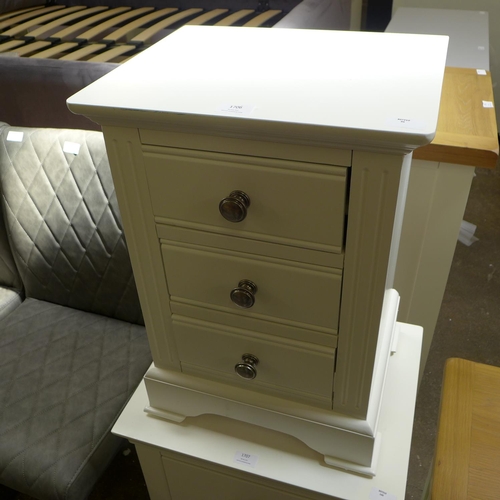 1706 - A Banbury white painted large bedside table (BP-LBSC-W)  * This lot is subject to VAT - marked