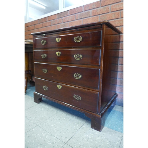 134 - A George II mahogany bachelors chest of drawers