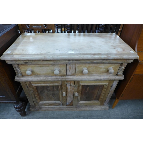 222 - A Victorian style pine dresser