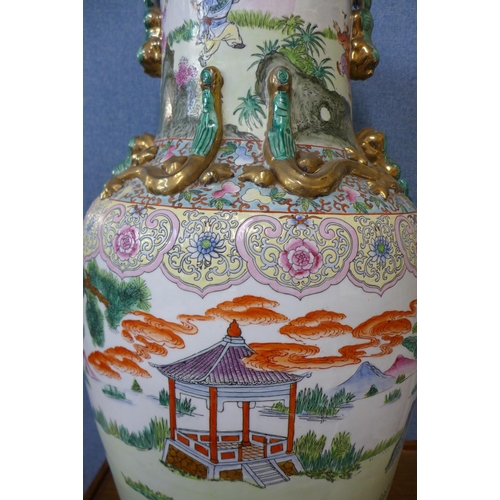 73 - A large Chinese famille vert porcelain floor standing vase