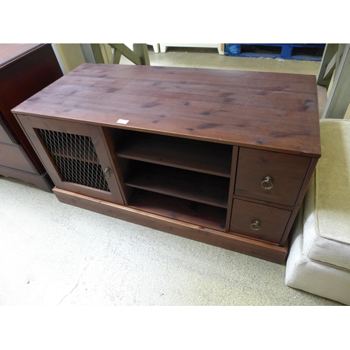 1797 - A hardwood effect TV stand