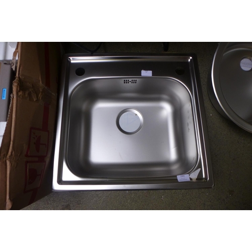 188 - Islay 1 Bowl RVS Stainless Steel 440x450 , RRP £74.17 inc. VAT * VAT will be added to the hammer pri... 