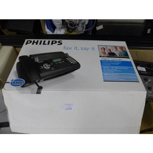 2217 - MTV karaoke machine with Philips fax machine