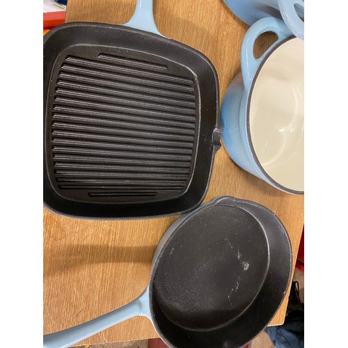 2197 - Set of Cook cast metal pans