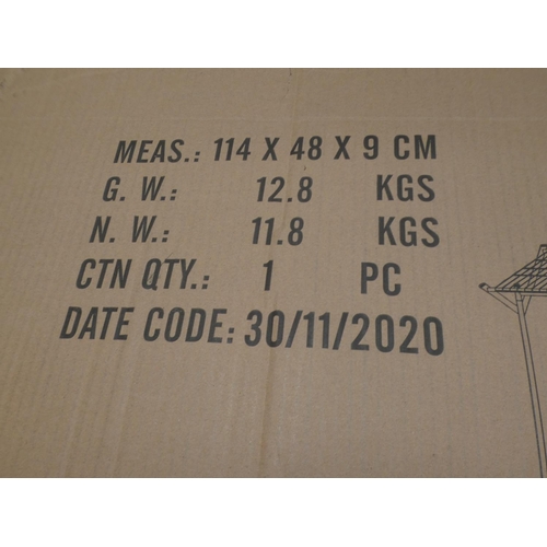 3167 - A 5ft heavy duty clothes rail with mesh top and bottom * This lot is subject to VAT