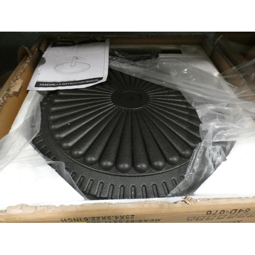 3127 - An Outsunny Curtis parasol/umbrella base * this lot is subject to VAT