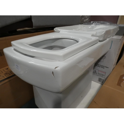 3151 - An Aqua Close coupled toilet with system (toilet cracked) * This lot is subject to VAT