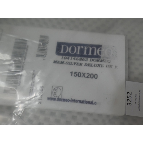3252 - A grey fabric divan base with Dormeo memory kingsize mattress * This lot is subject to VAT
