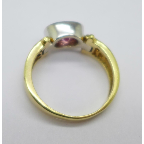 1026 - A 14ct gold ring, marked 585, 7.5g, U