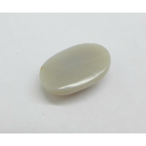 1104 - An unmounted opal gemstone, 6.47ct, IDT certified