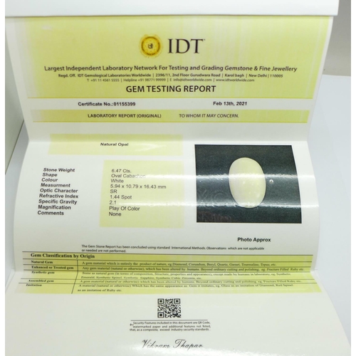 1104 - An unmounted opal gemstone, 6.47ct, IDT certified