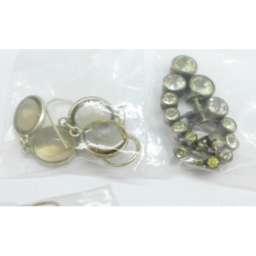 1114 - Seven pairs of silver earrings