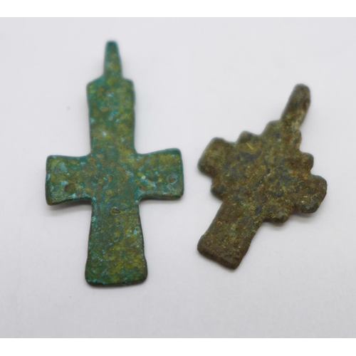 1142 - Two bronze Viking crosses, found in Russia