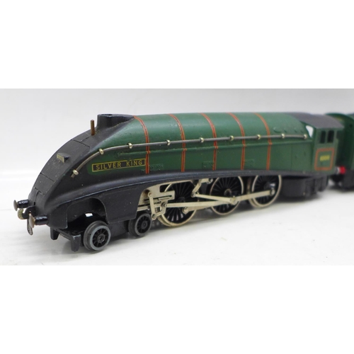 644 - A Hornby OO gauge 4-6-2 Silver King locomotive and tender