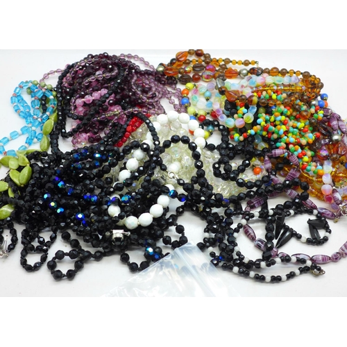 646 - Vintage glass bead necklaces