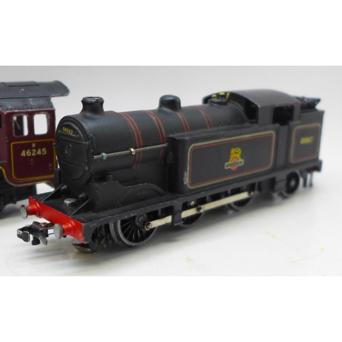 652 - A Hornby OO gauge City of London locomotive and one other