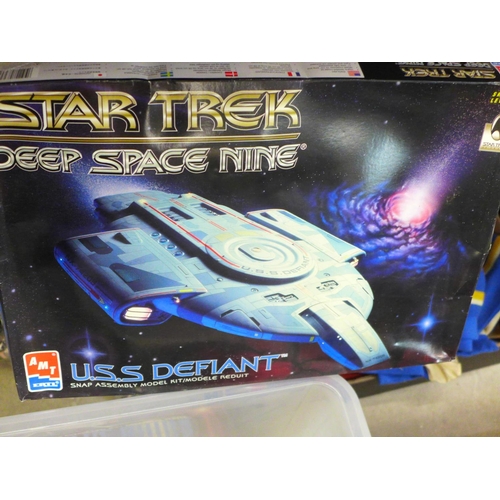 756 - A collection of Star Trek themed models, wall clock and chess set