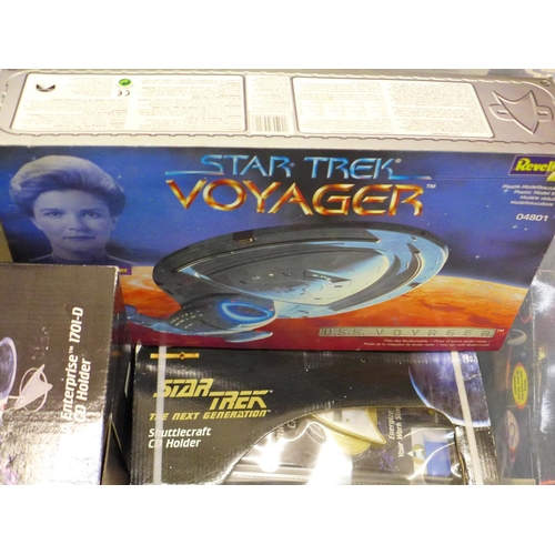 756 - A collection of Star Trek themed models, wall clock and chess set