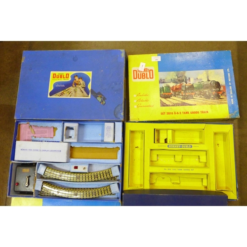 797 - Four Hornby Dublo electric train set boxes, set 2016, 2009, EDG16 and EDP1, two with some contents