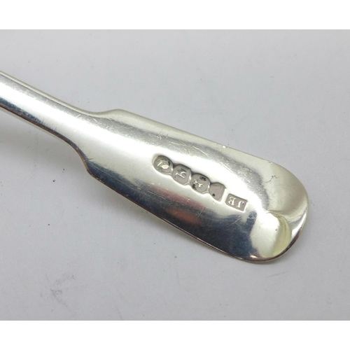 914 - A William IV silver sifter spoon, John Beauchamp, London 1831, 39g