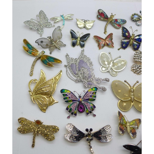 928 - Butterfly and dragonfly brooches