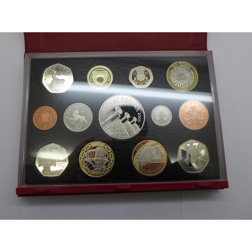 959 - The Royal Mint 2006 Deluxe proof coin set including the VC 50p and Brunel £2 commemoratives