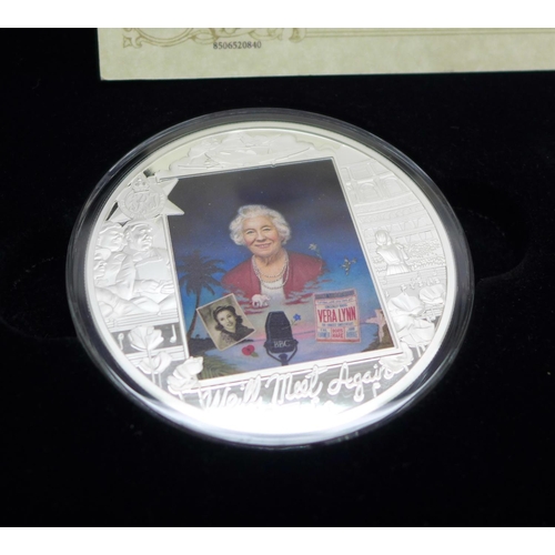 960 - A 2020 Dame Vera Lynn The Portrait Coin, denomination ten pounds, 65mm, 5oz. pure silver, in wooden ... 