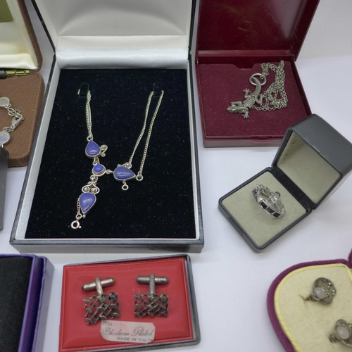 963 - Silver jewellery