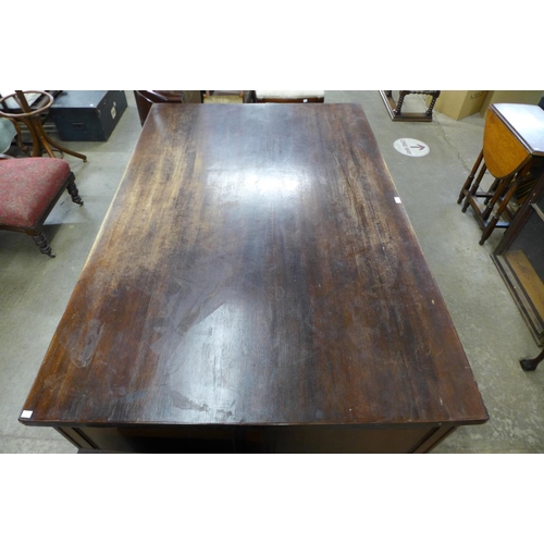 52 - An early 20th Century mahogany partner's desk