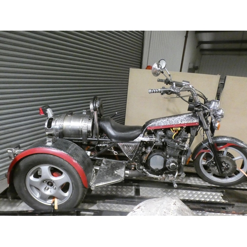 2441 - Kawasaki Z1000 Motorcycle Trike and Custom-made Trailer.  A 2006 trike conversion of a 1979 Kawasaki... 