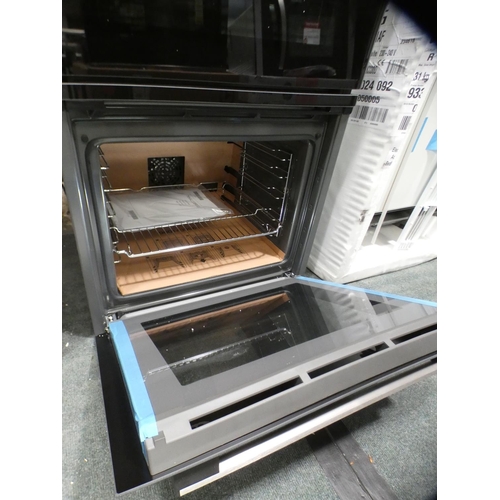 3074 - Bosch  Serie 2 Built In Double Oven H888xW594xD550, RRP £507.5 inc. VAT - model no:-MHA133BR0B * Thi... 