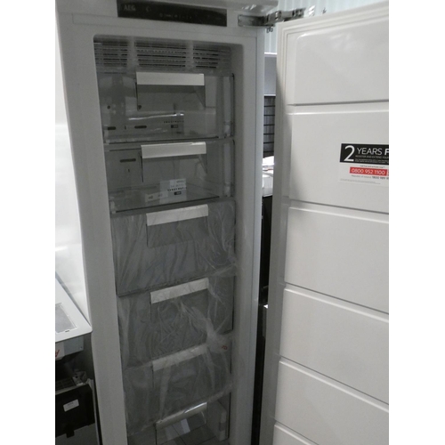 3092 - AEG Tower Freezer - model no:- ABB818F6NC * This lot is subject to VAT