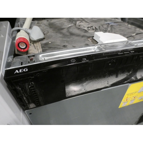 3345 - AEG  Fully Integrated Dishwasher H818xW596xD550, RRP £310 inc. VAT - model no:-FSB42607Z * This lot ... 