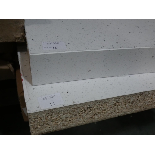 3360 - 2000X602X38 Two Crystal White Effect Worktop, RRP £866.66 inc. VAT * This lot is subject to VAT