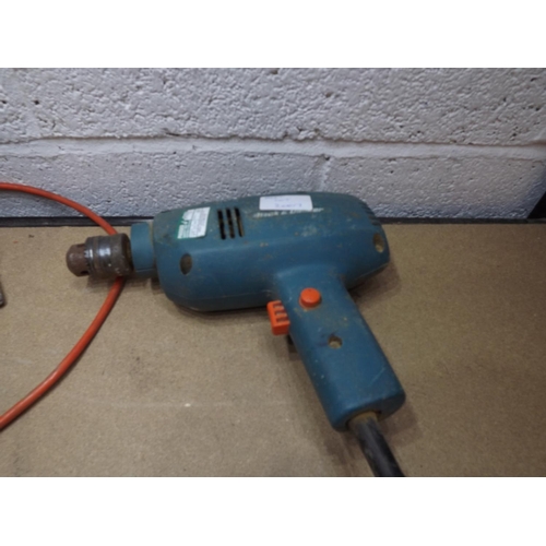 2007 - Black & Decker power drills & sander - failed electrical safety test due to earth continuity - sold ... 