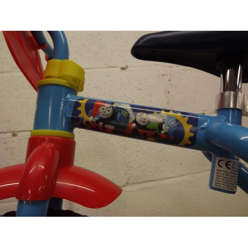 2205 - Thomas the Tank Engine & Peppa Pig child's bicycles with stabilisers - unused