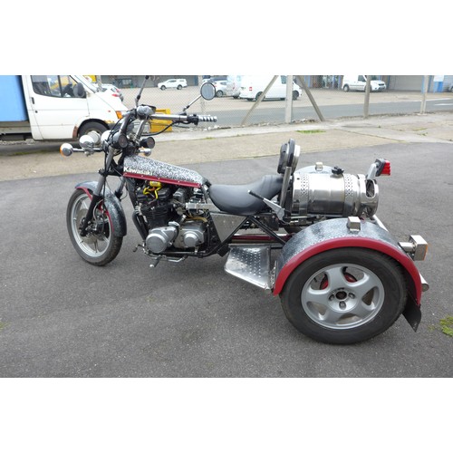 2441 - Kawasaki Z1000 Motorcycle Trike and Custom-made Trailer.  A 2006 trike conversion of a 1979 Kawasaki... 