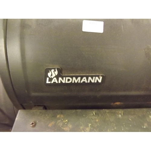 2381 - A Landmann smoker/BBQ